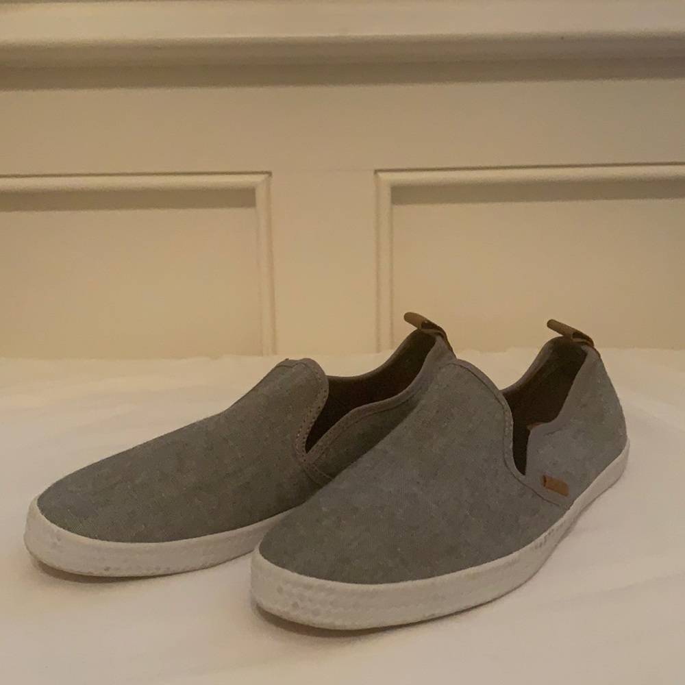 Grey H&M slip ons - men’s size 7
